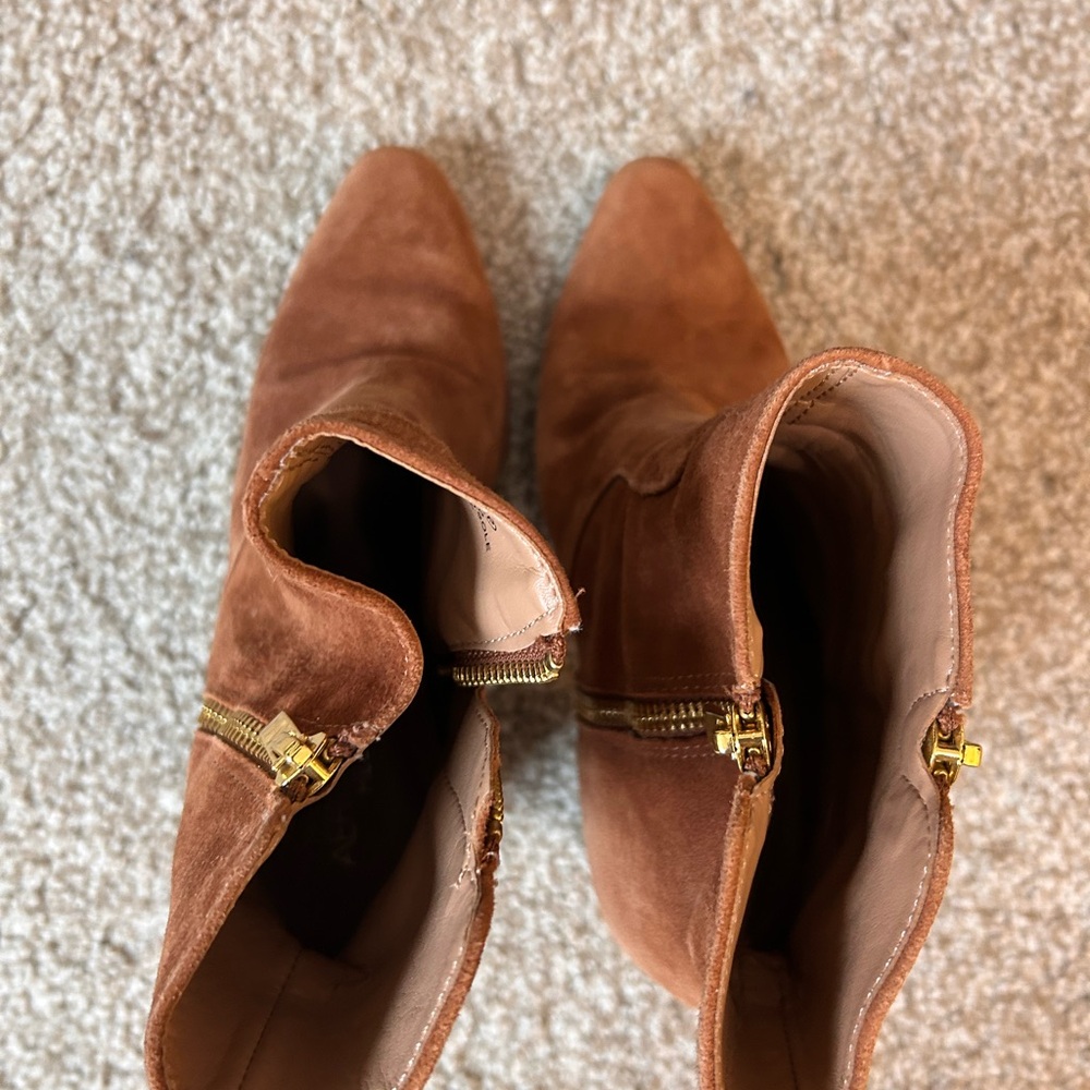 AEROSOLES Tan Ankle Booties with Gold Zipper